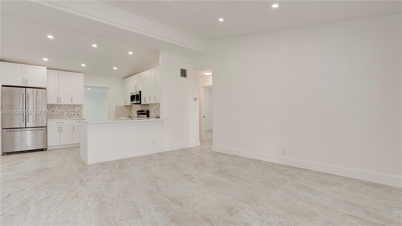 CHATEAU PARK SEC - Residential