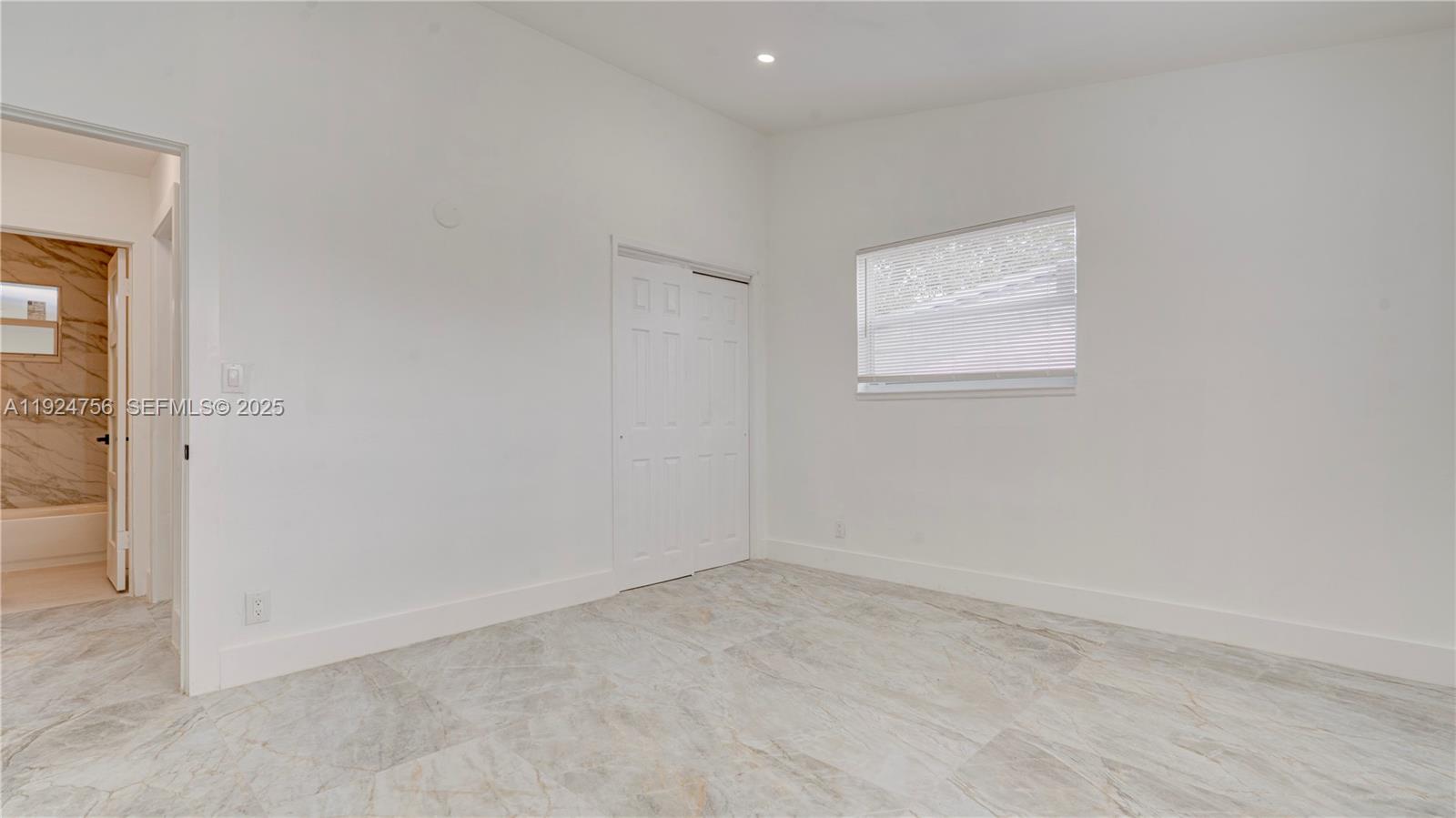 CHATEAU PARK SEC - Residential