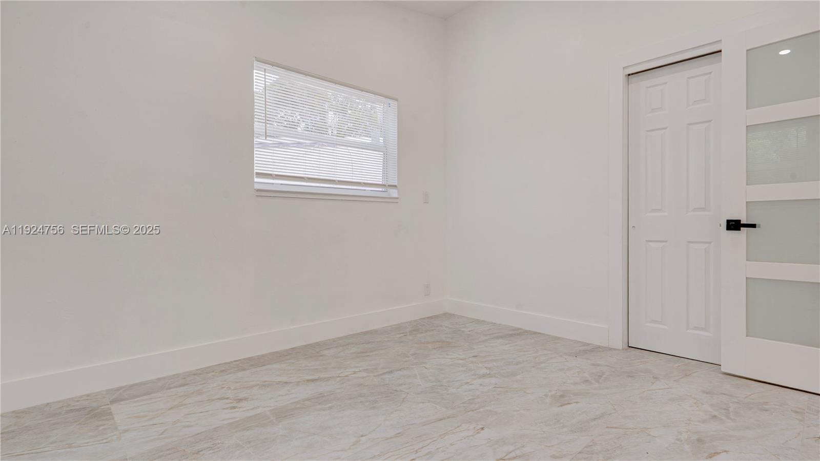 CHATEAU PARK SEC - Residential