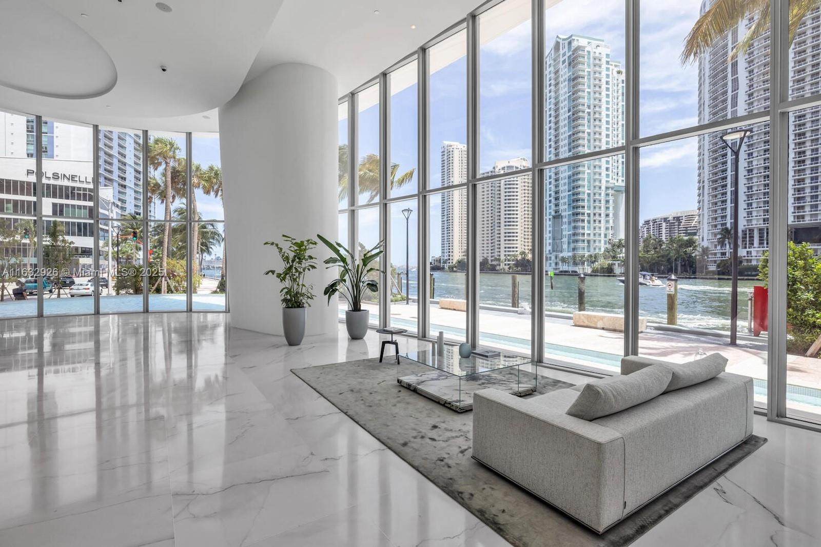Dupont Plaza - Residential
