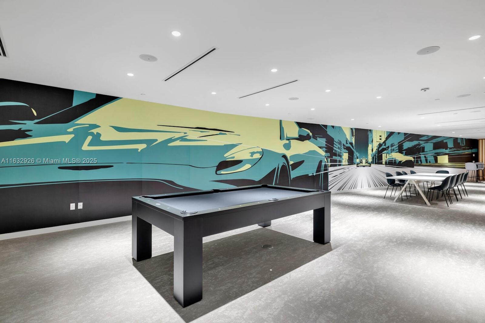 Dupont Plaza - Residential