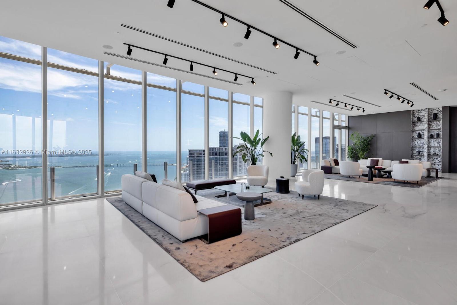 Dupont Plaza - Residential