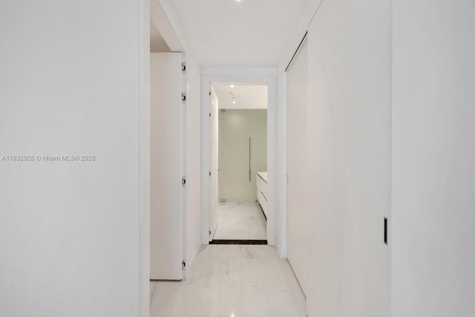 Dupont Plaza - Residential