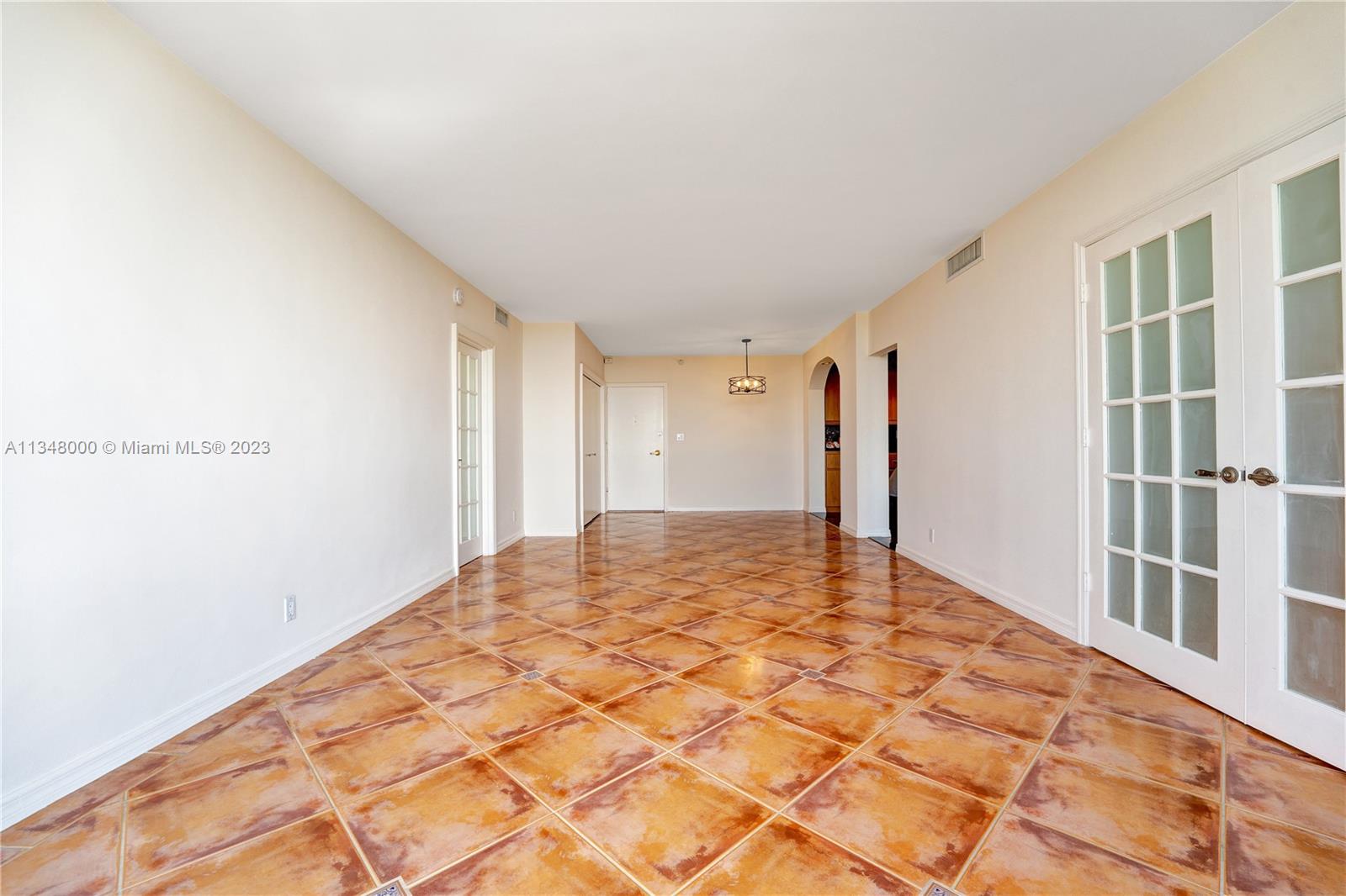 Photo 6 of 48 of 5700 Collins Ave 6F condo