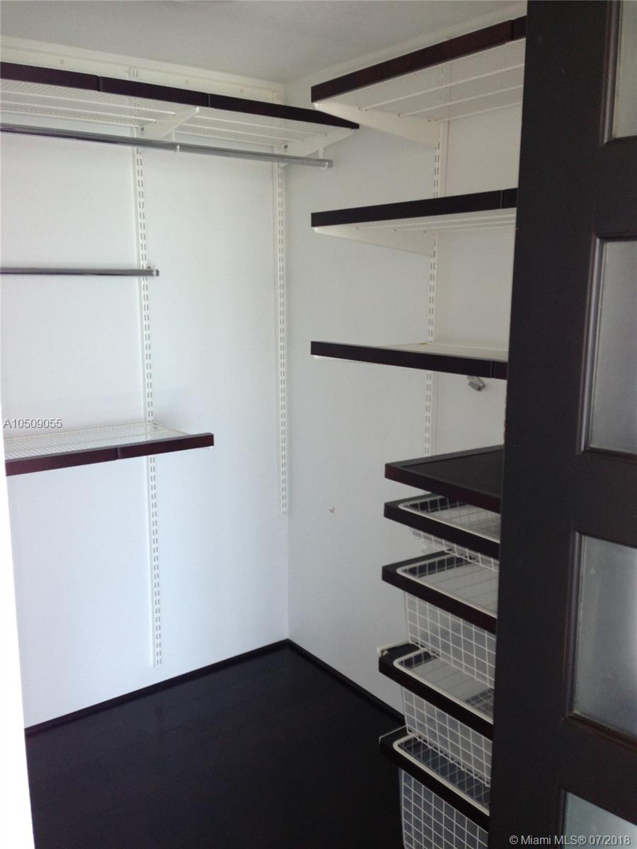 OCEANBLUE CONDO OF MIAMI - Residential Lease