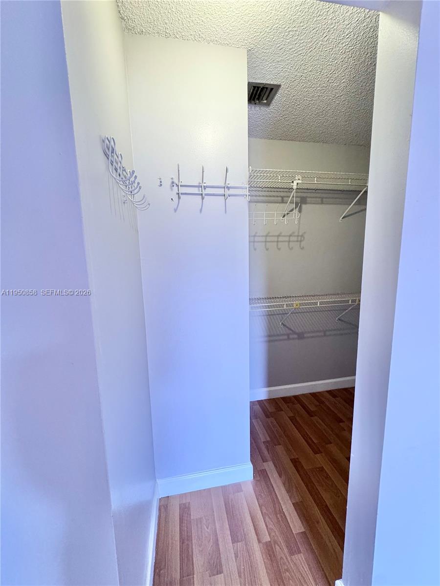 WOODLAKE SHORES - Residential