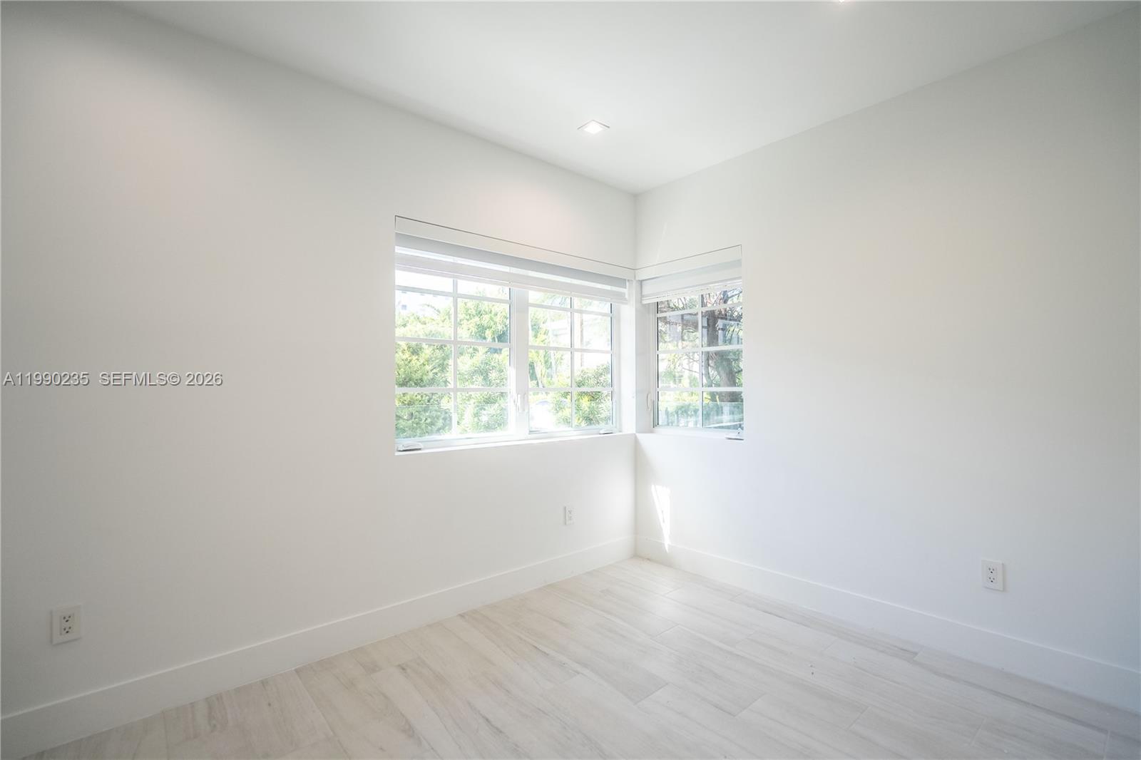 OCEAN BEACH ADDN NO 3 - Residential Lease