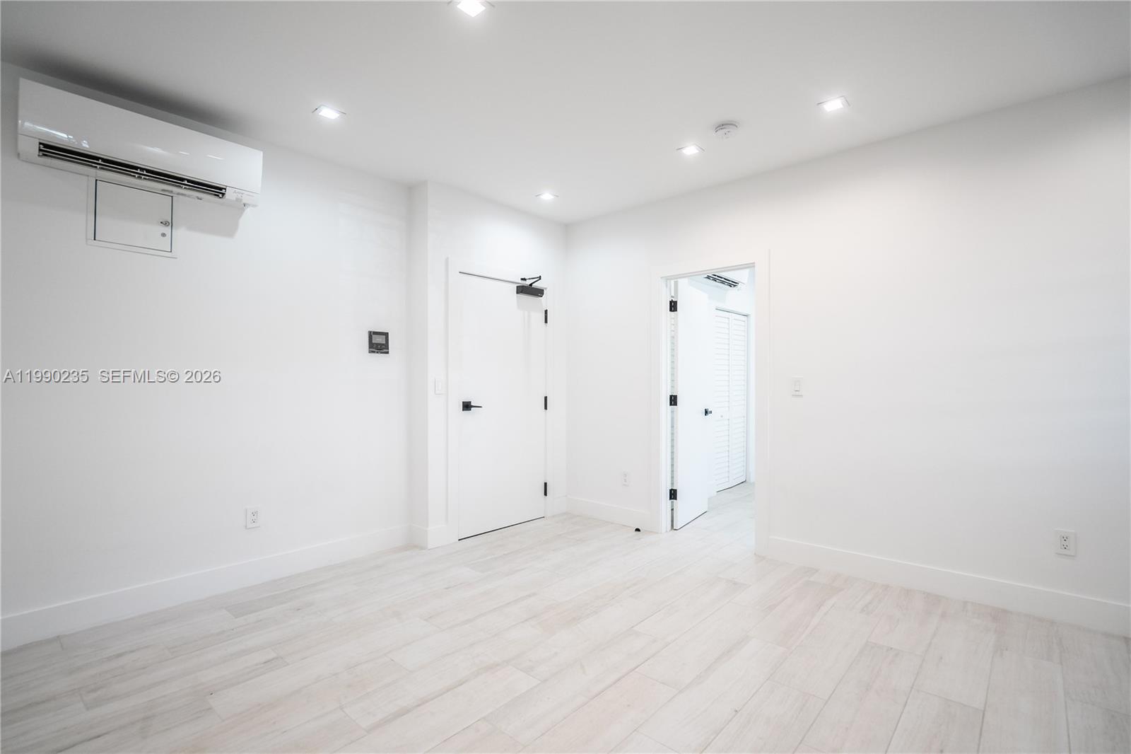 OCEAN BEACH ADDN NO 3 - Residential Lease