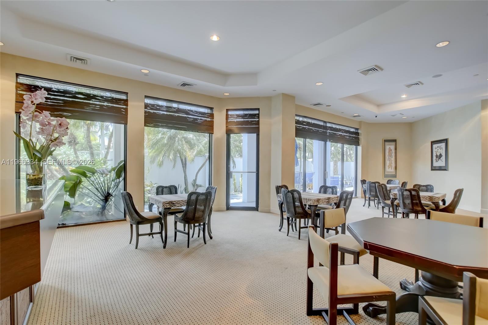 HARBOR TWS AT THE WATERWA - Residential