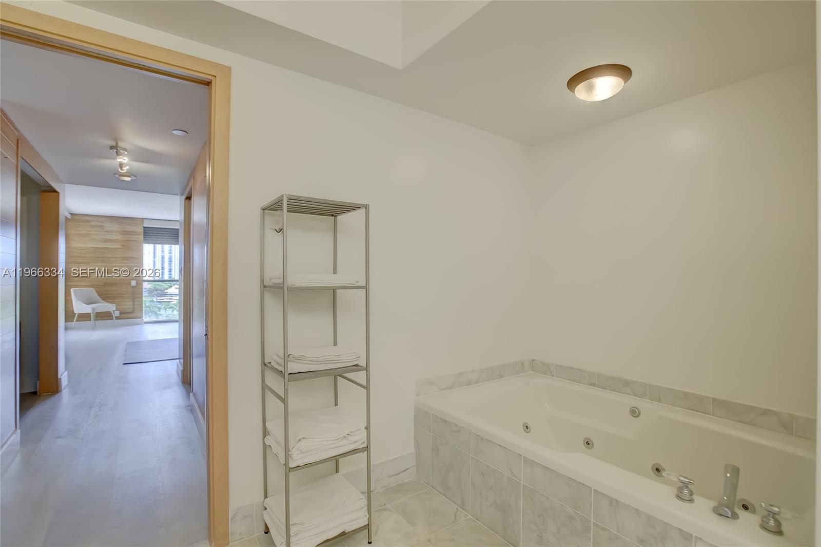 HARBOR TWS AT THE WATERWA - Residential