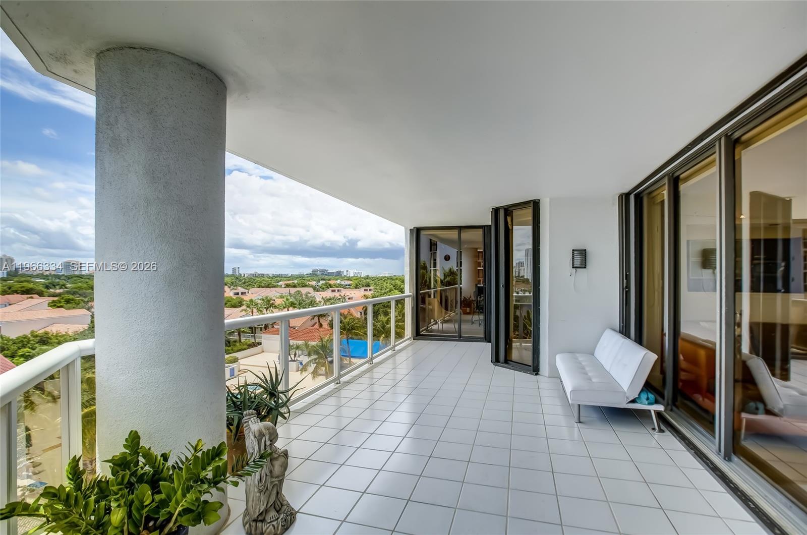 HARBOR TWS AT THE WATERWA - Residential