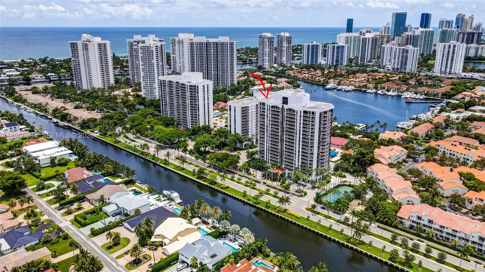 HARBOR TWS AT THE WATERWA - Residential