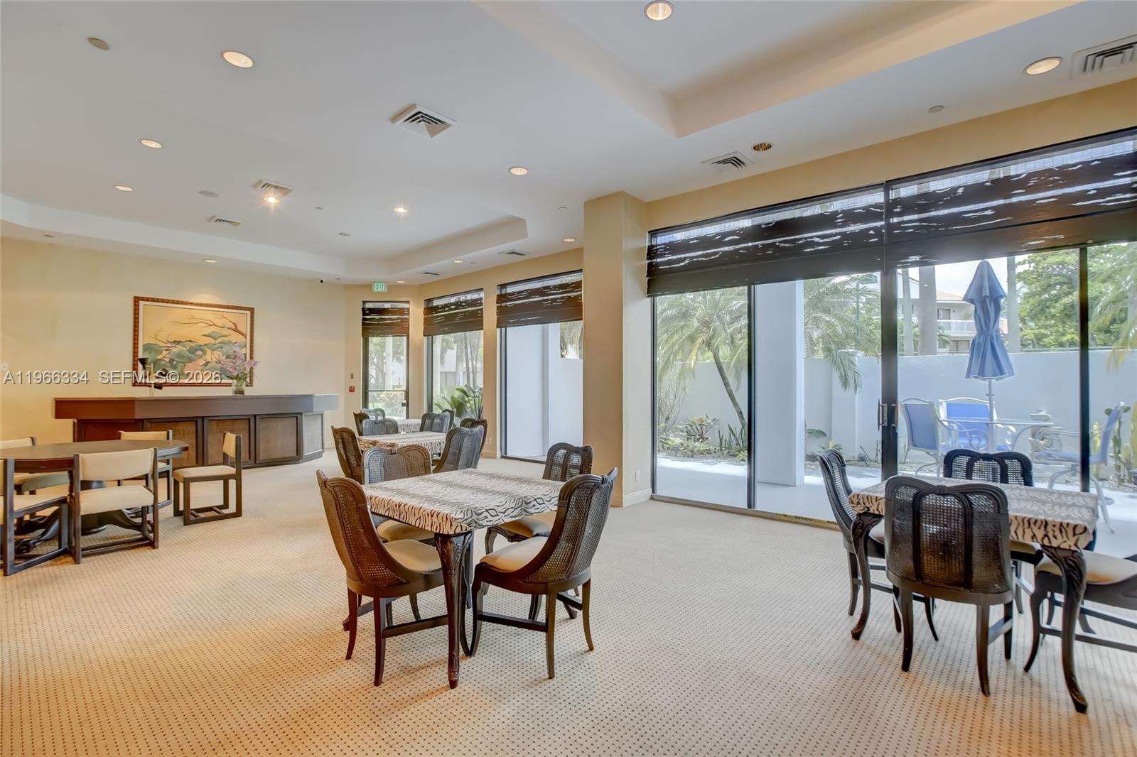 HARBOR TWS AT THE WATERWA - Residential