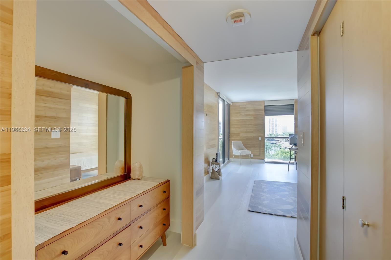 HARBOR TWS AT THE WATERWA - Residential