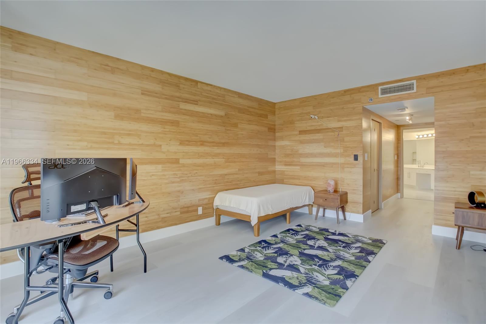 HARBOR TWS AT THE WATERWA - Residential