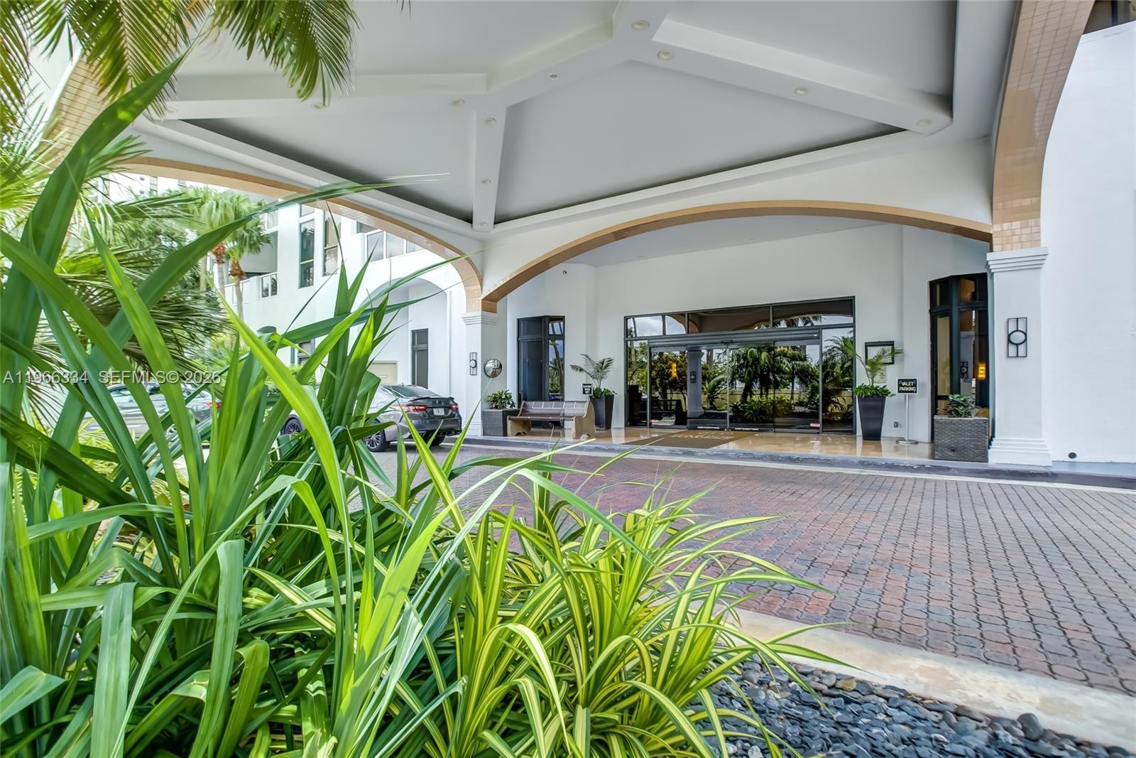 HARBOR TWS AT THE WATERWA - Residential