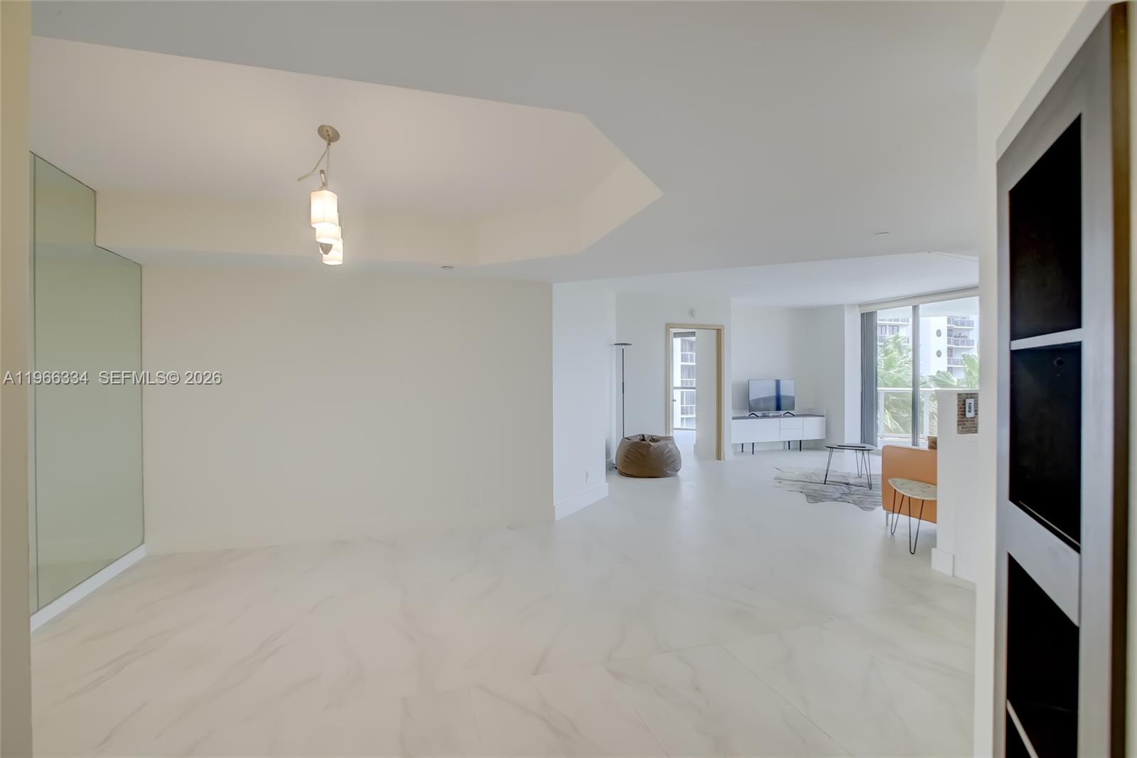 HARBOR TWS AT THE WATERWA - Residential