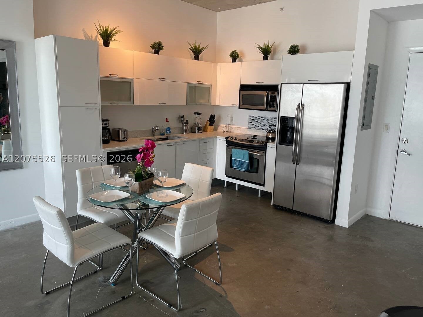 133 NE 2nd Ave 3405