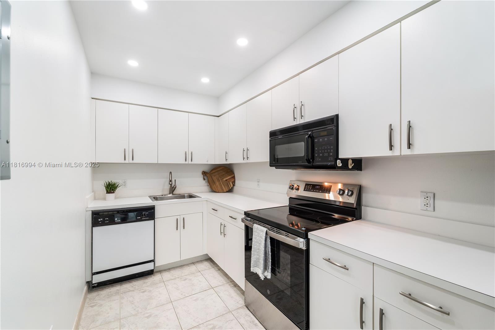 800 Claughton Island Dr 1103