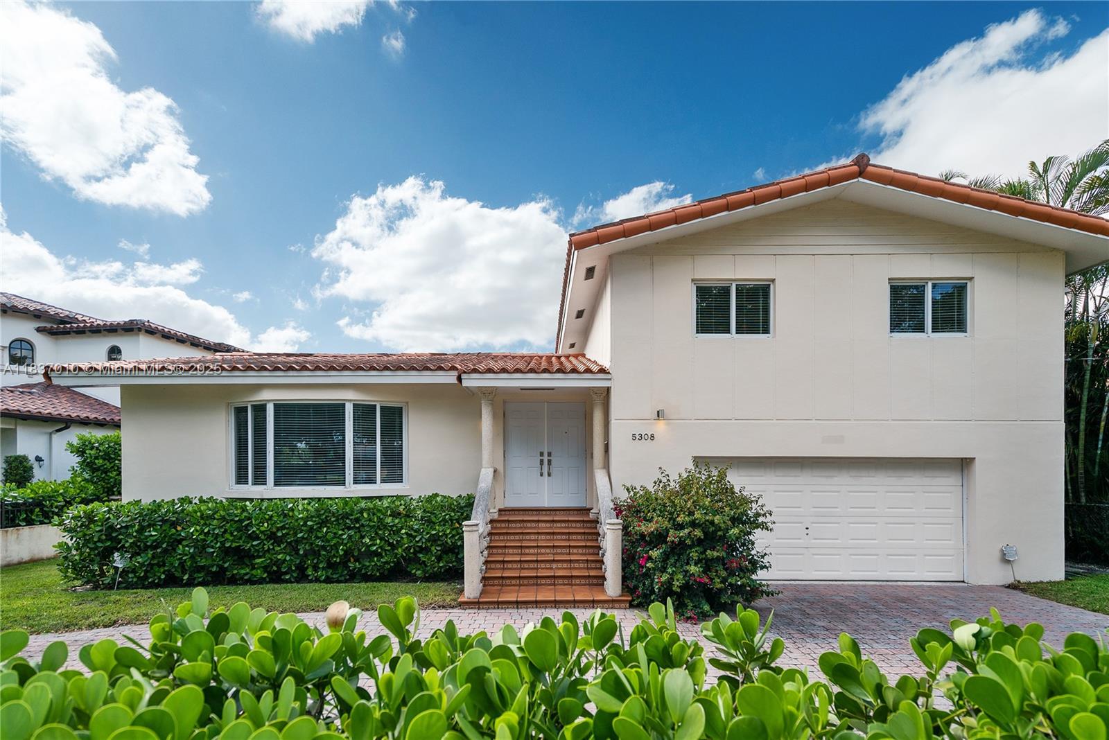 5308 Riviera Dr