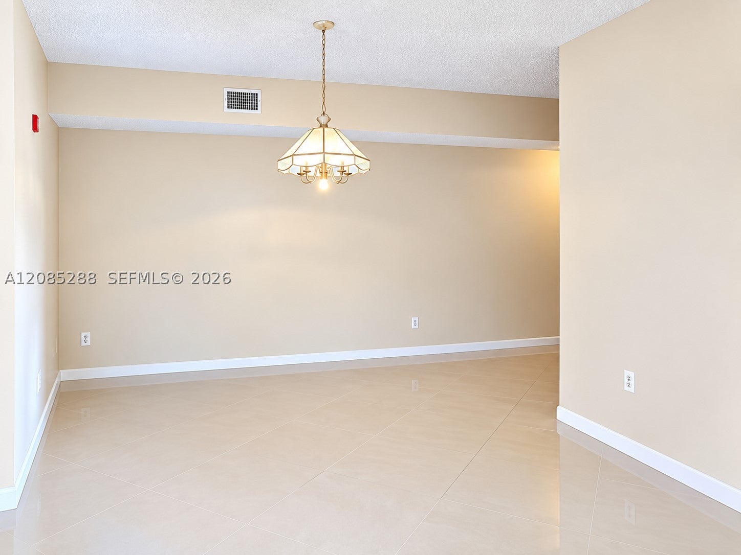 6976 SW 39th St G205