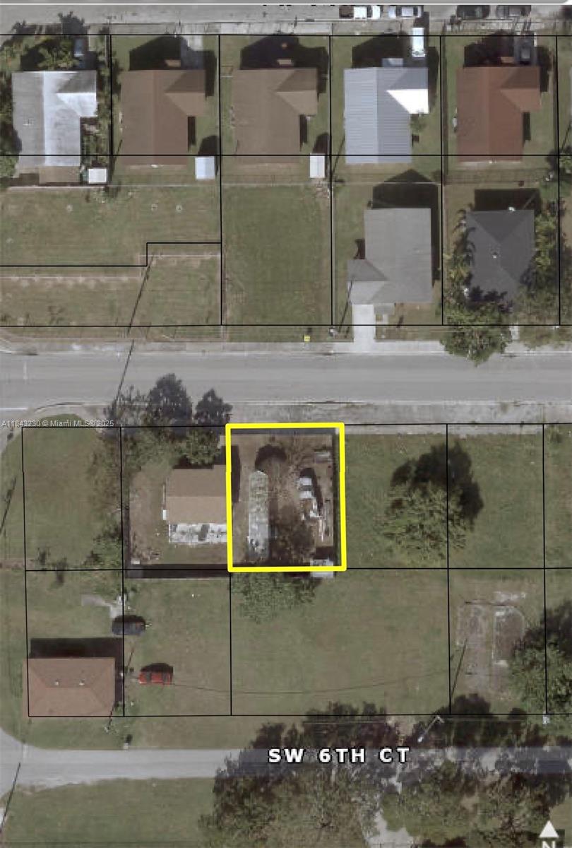 Residential lot 3,087 SqFt. Ideal for building your custom home in rapidly growing Homestead or diversify your portfolio with a smart land investment . The lot is Zoned Residential, flat and build-ready. Utilities such a water and power run nearby. NoHOA.
Buyer to verify permitted uses and site plan requirements with the City of Homestead.
This is your chance to own realestate in one of SouthFlorida's most dynamic growth zones.