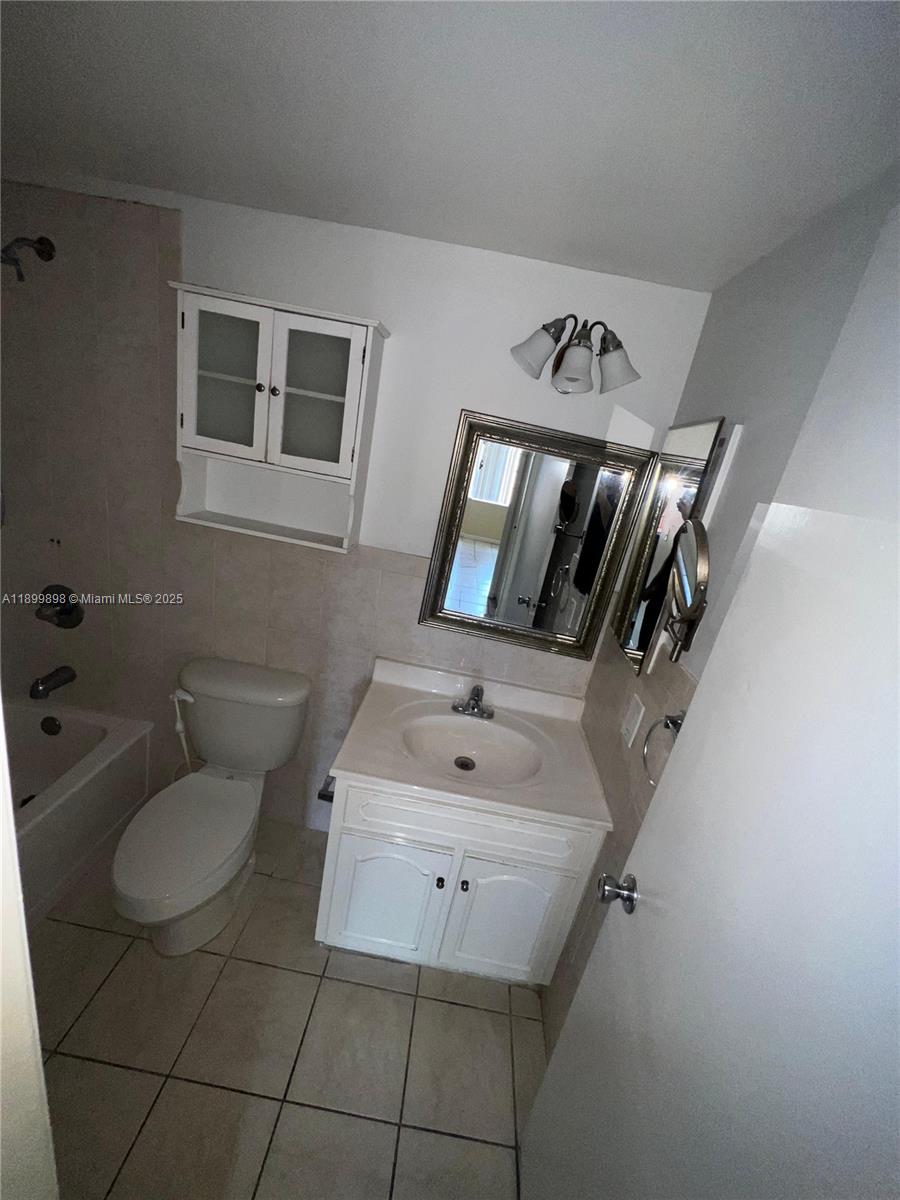 SOUTH WINDS CONDO WEST - Residential Lease