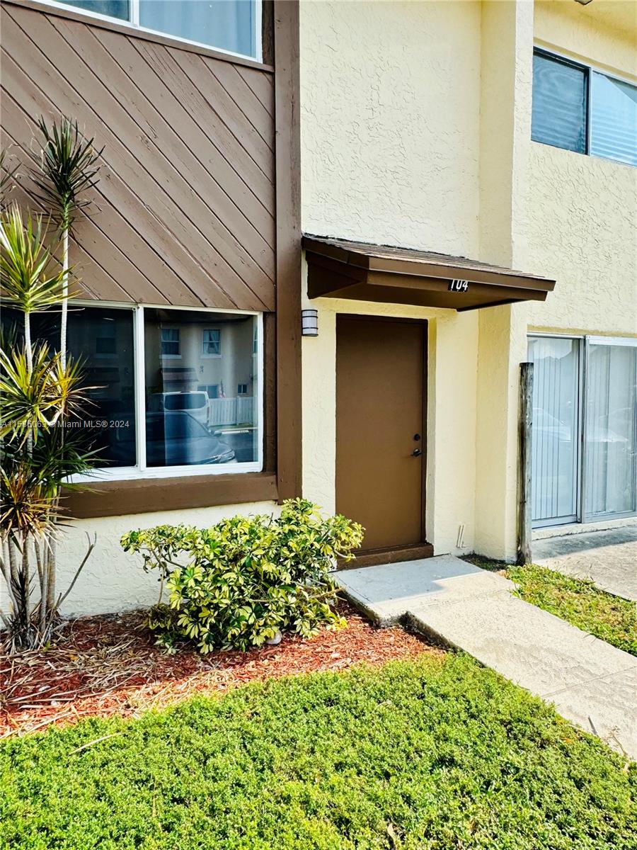 View Margate, FL 33063 townhome