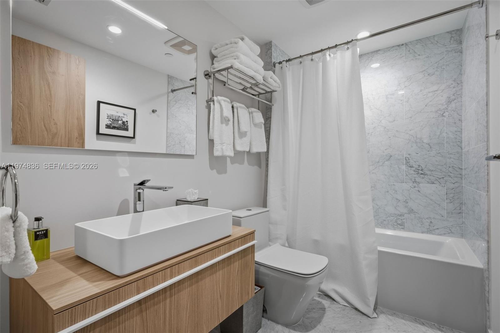 Onda Residences - Residential