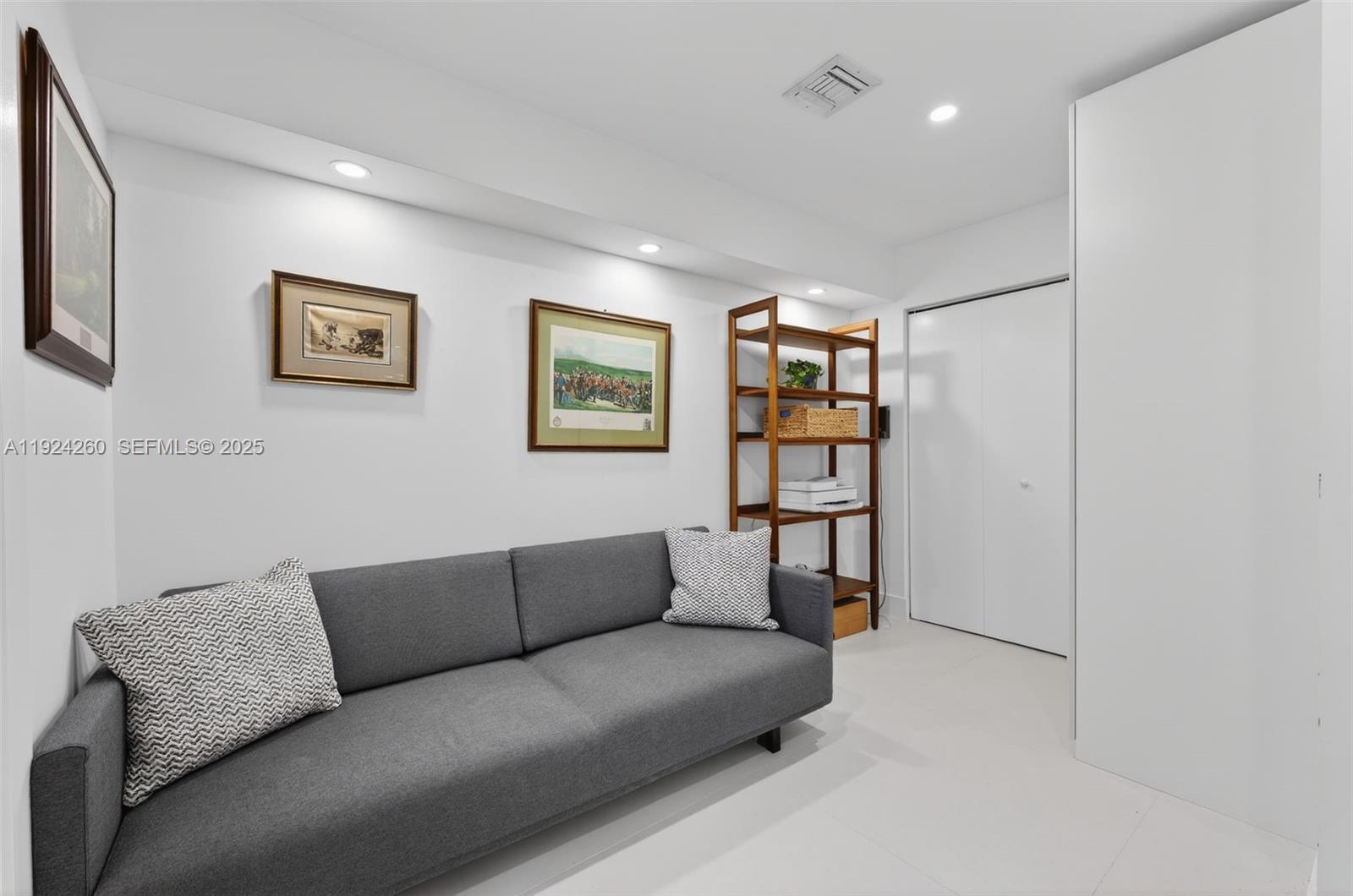 PILOT HOUSE CONDO - Residential