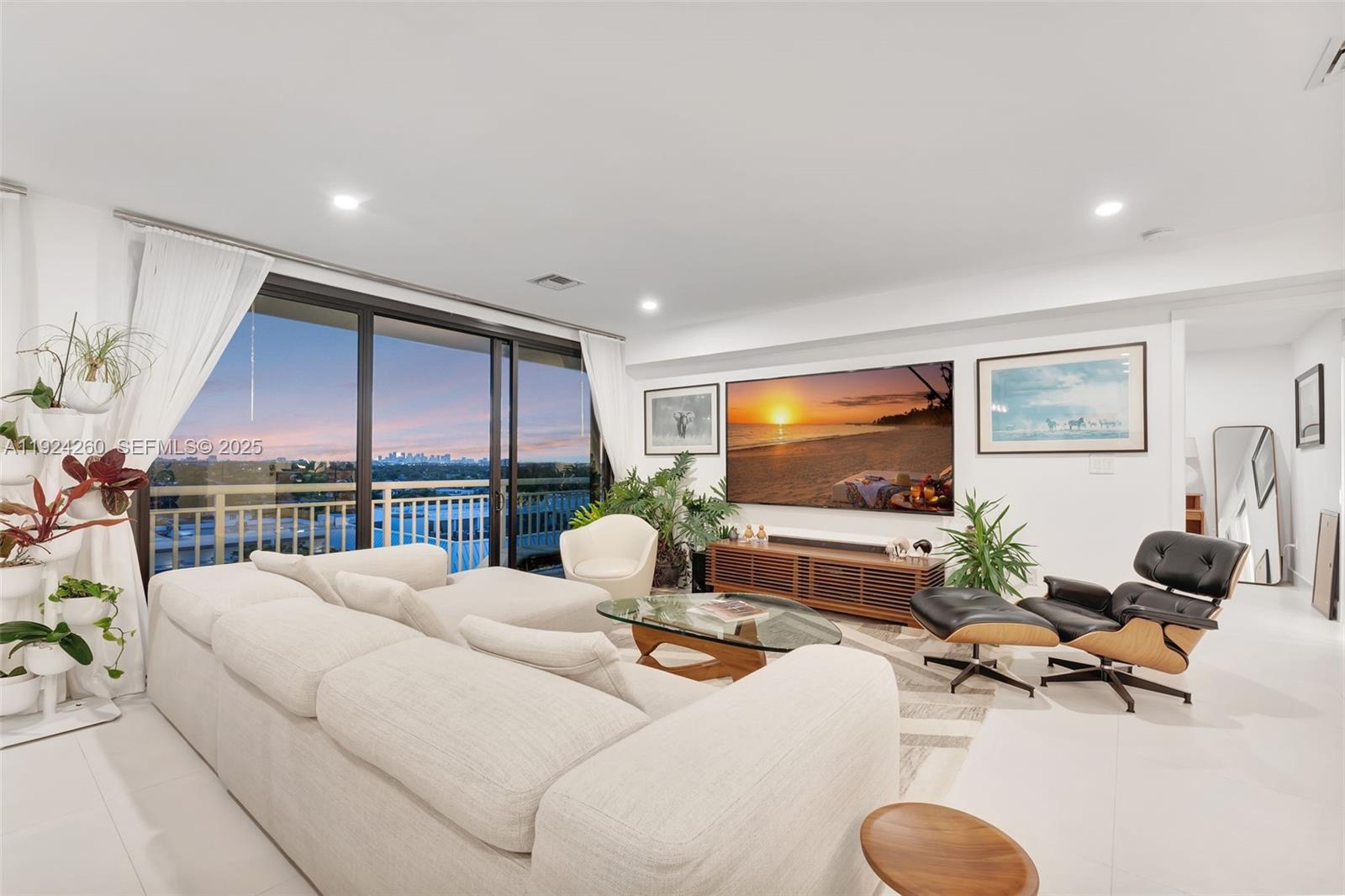 PILOT HOUSE CONDO - Residential