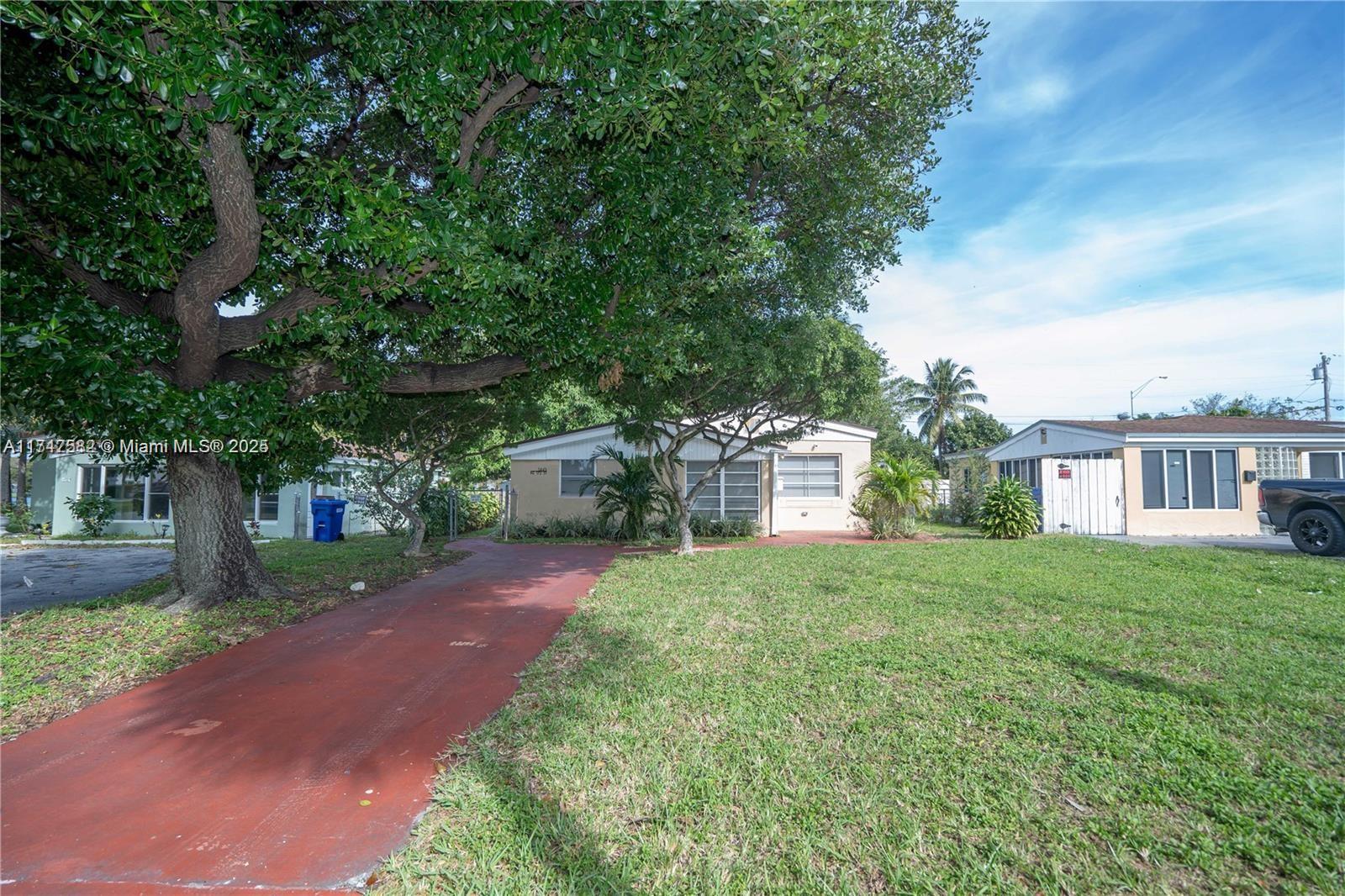 1445 Ne 172nd St, North Miami Beach, Miami-Dade County, Florida - 2 Bedrooms  
1 Bathrooms - 