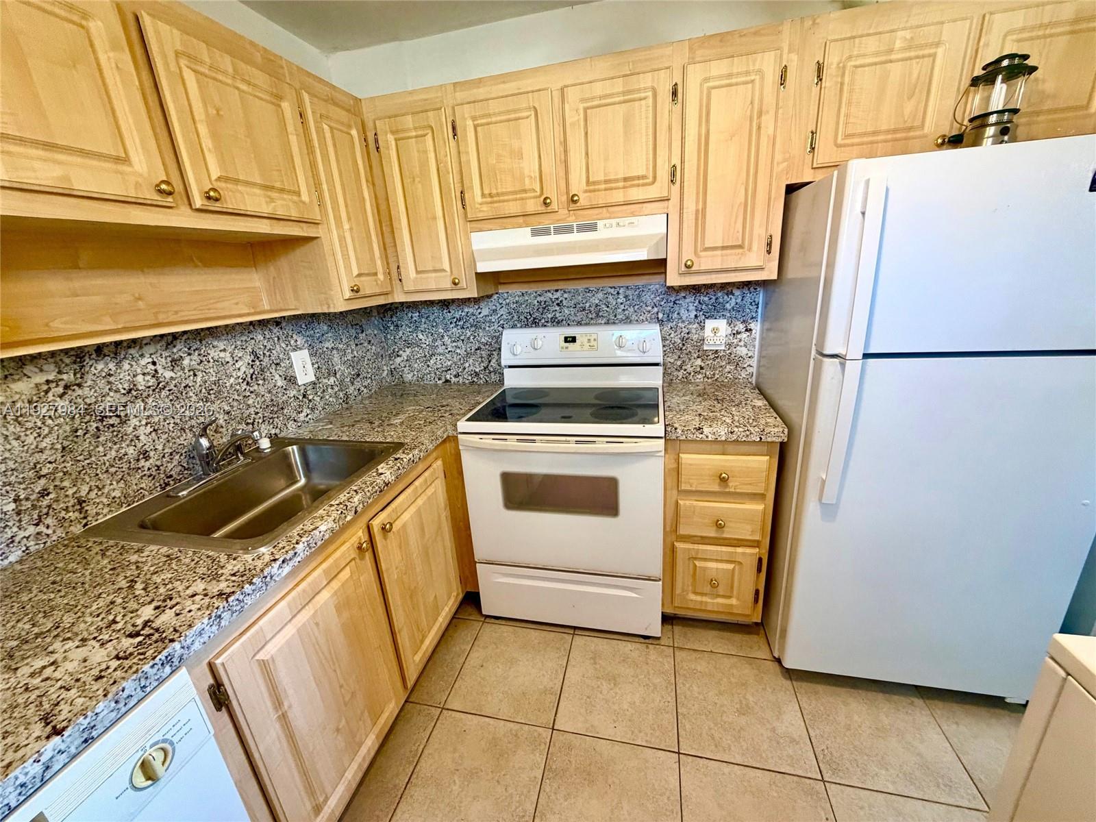 KINGS POINT SEVILLE CONDO - Residential