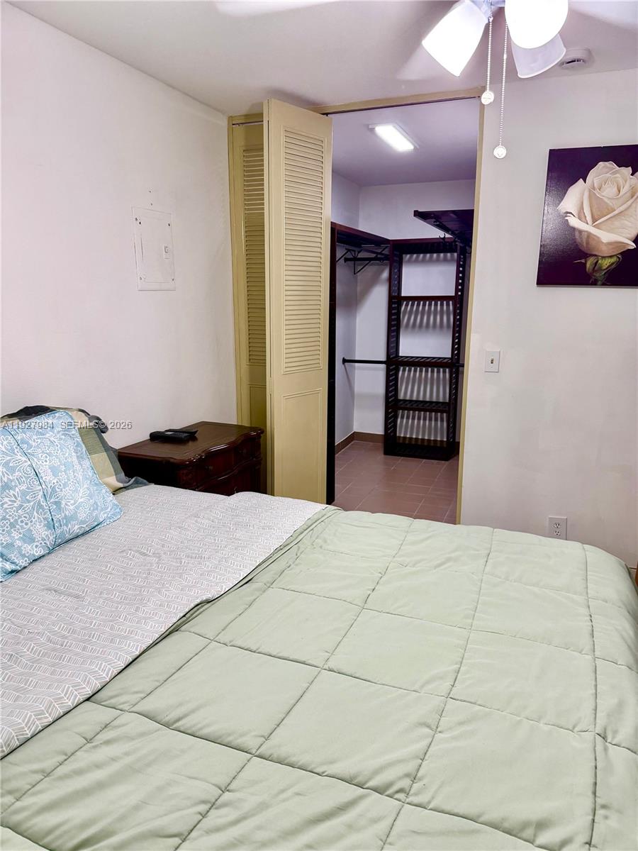 KINGS POINT SEVILLE CONDO - Residential