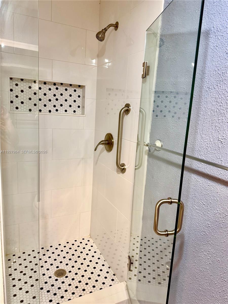 KINGS POINT SEVILLE CONDO - Residential