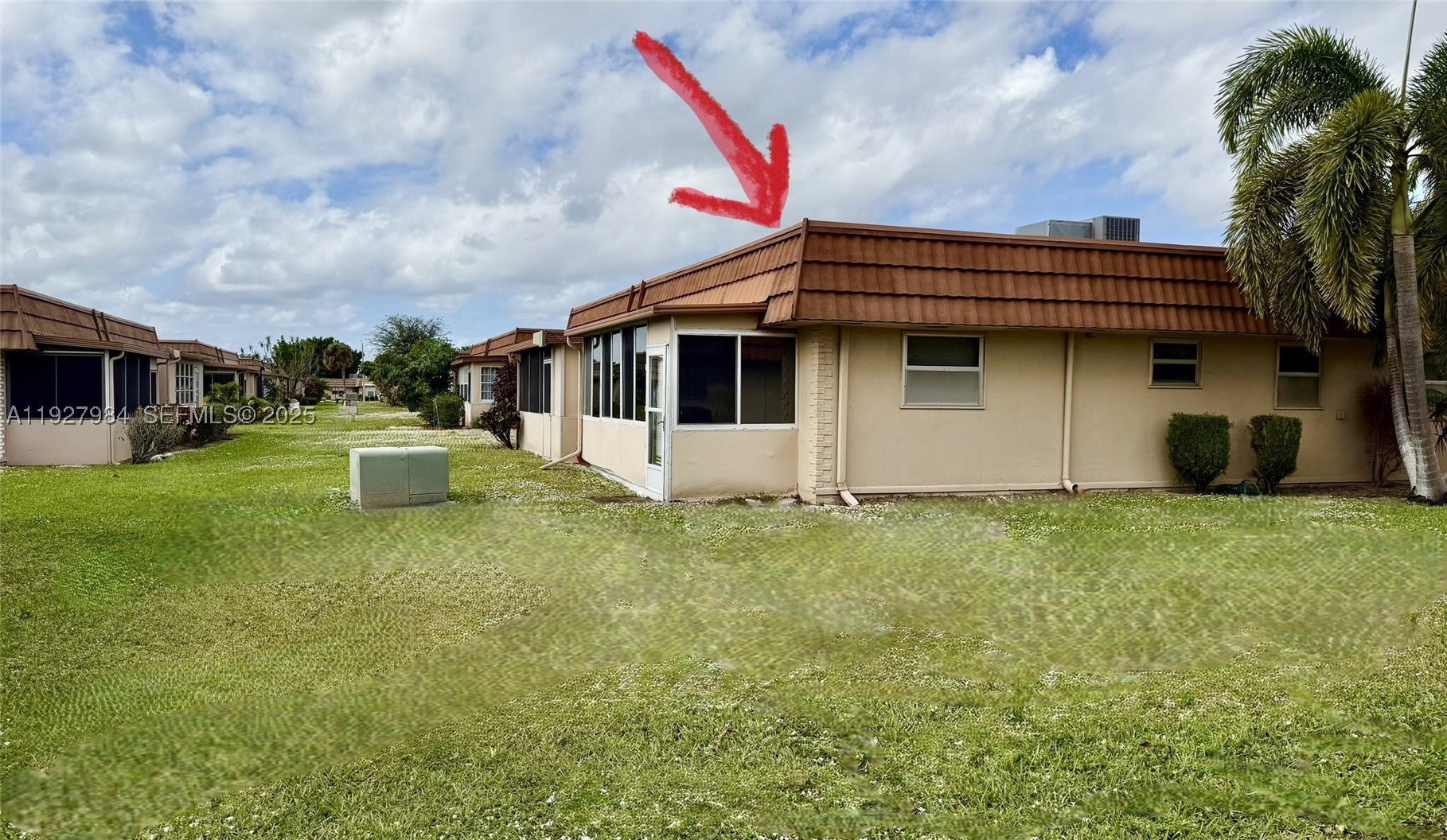 View photos, virtual tours, details... 293 Seville M 293