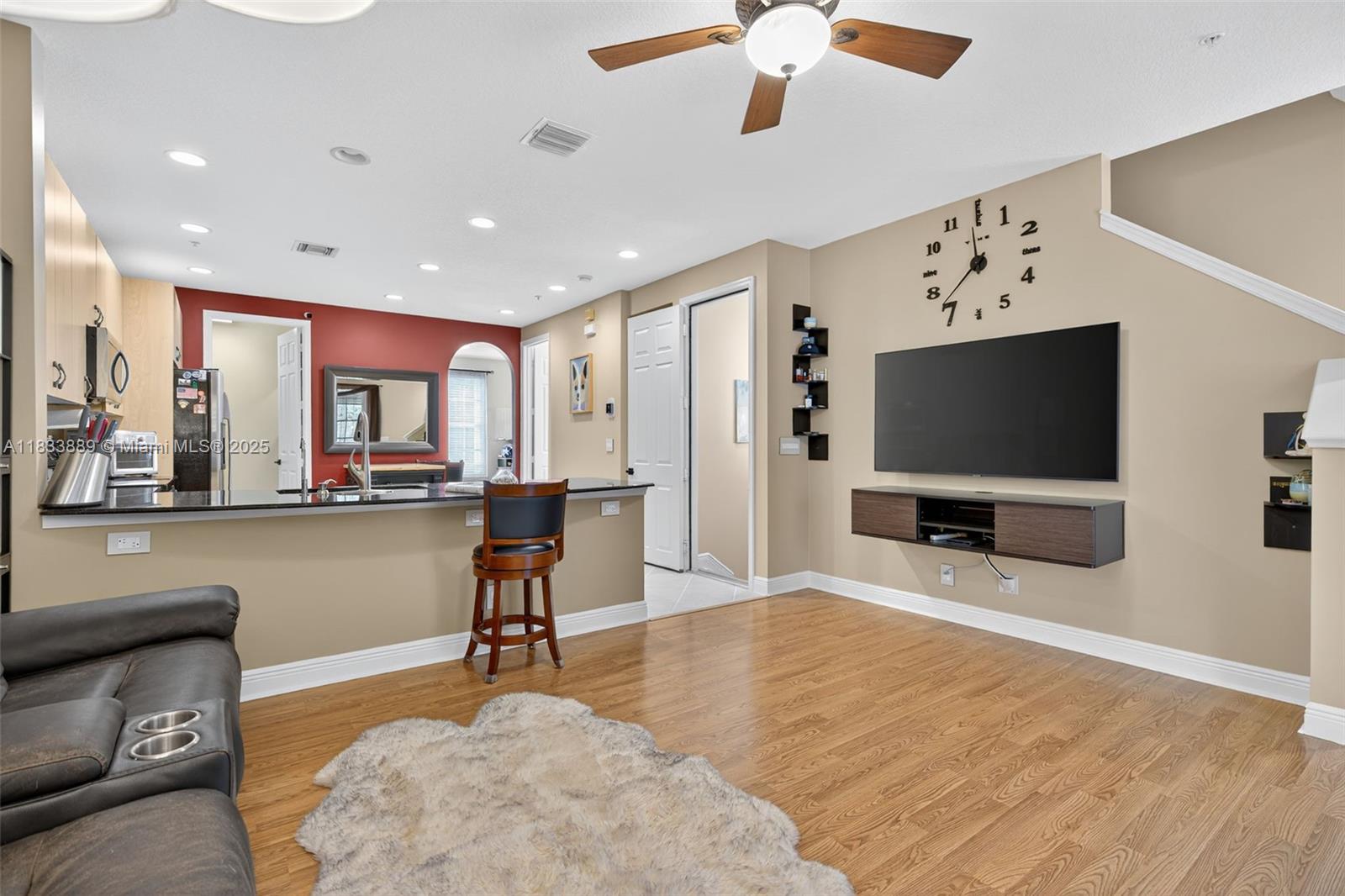153 Apalachee Ln