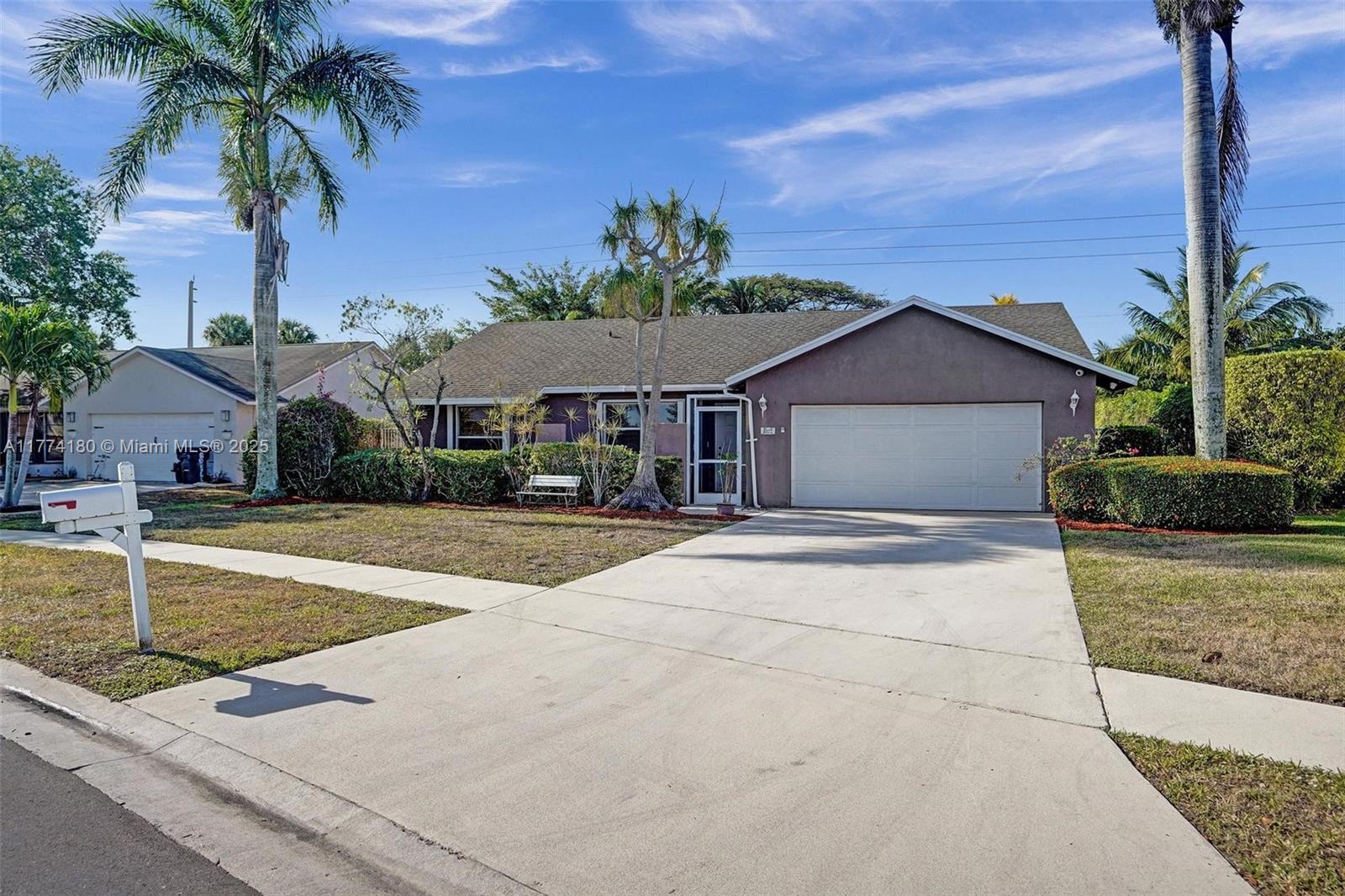 8372 Blue Cypress Dr