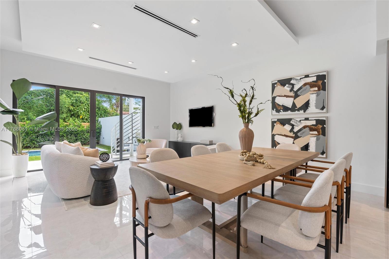 EAST SHENANDOAH - Residential