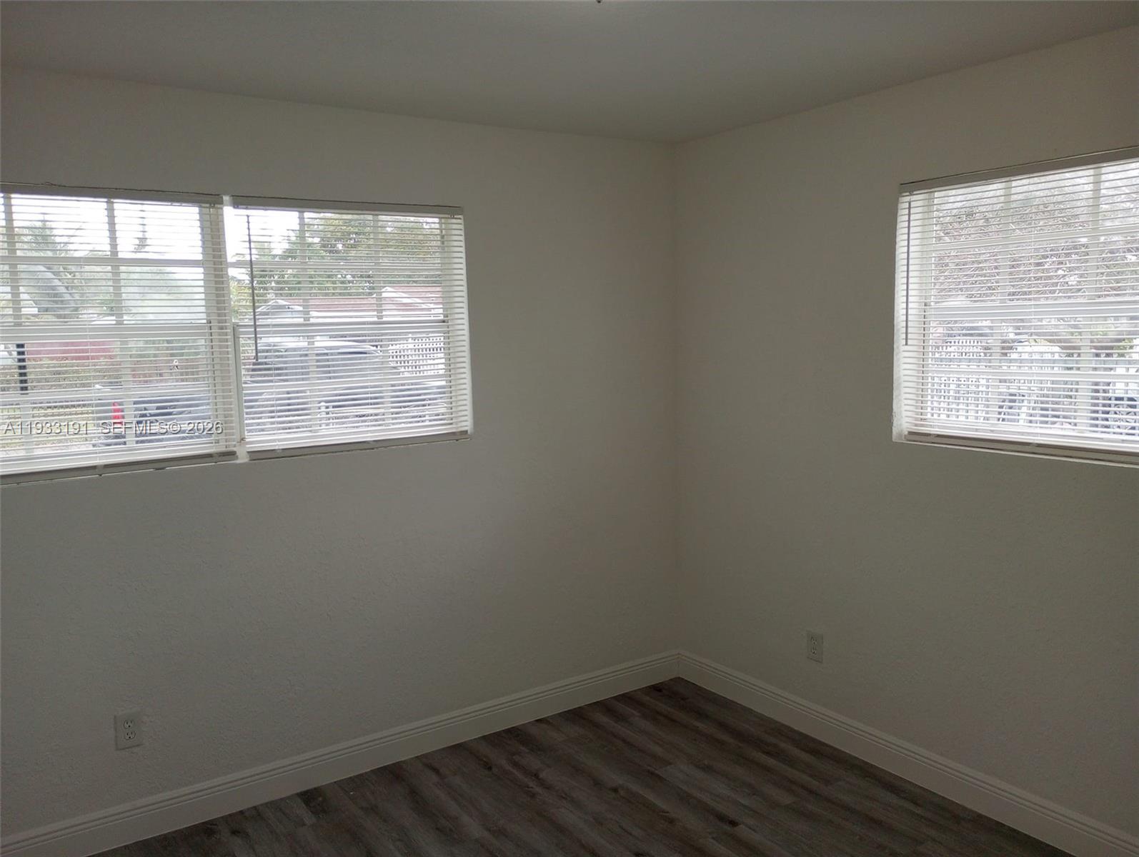 TUXEDO PARK - Residential