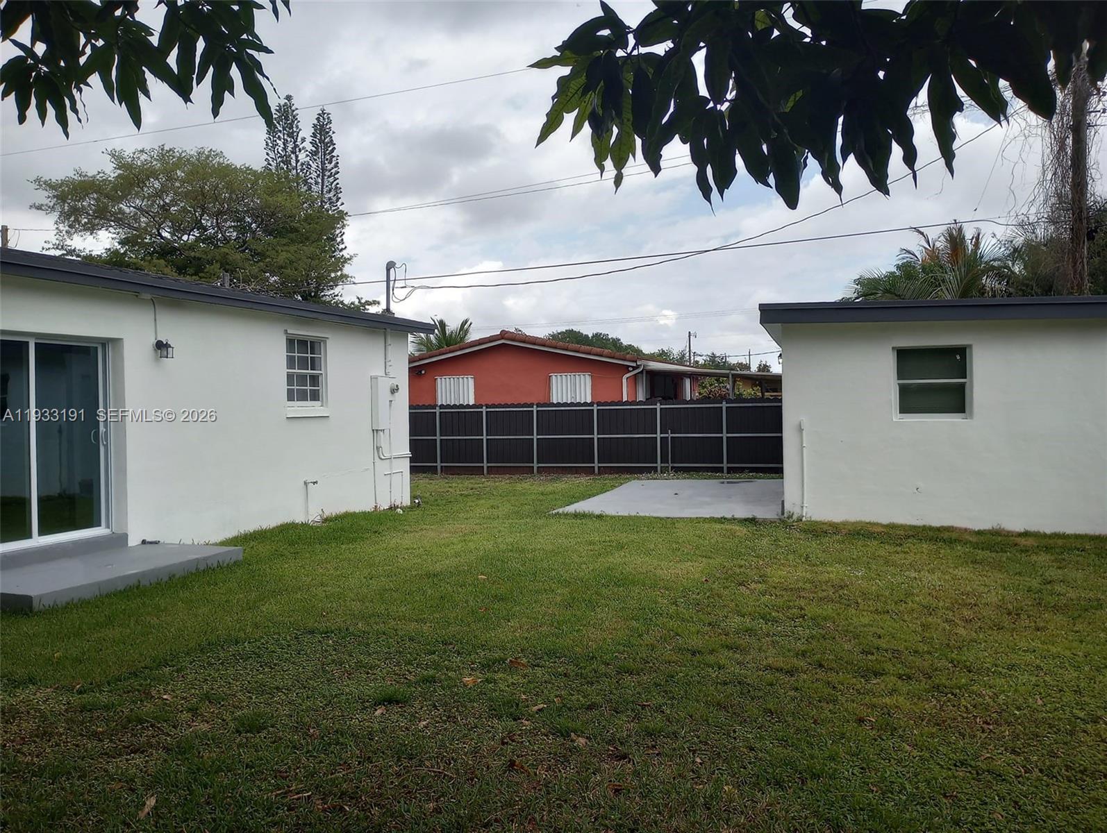 TUXEDO PARK - Residential