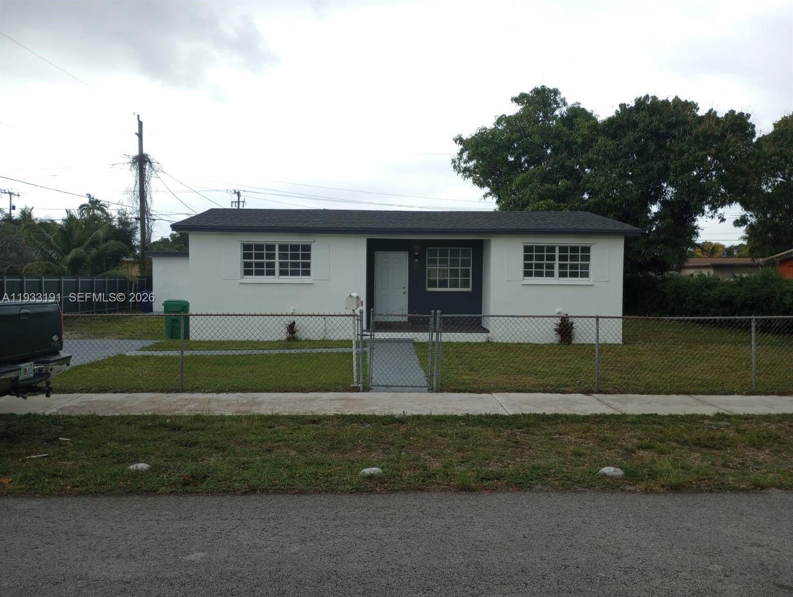 TUXEDO PARK - Residential