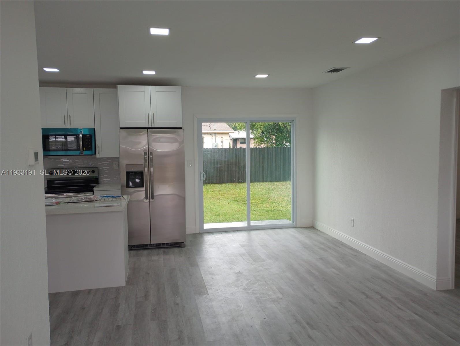 TUXEDO PARK - Residential