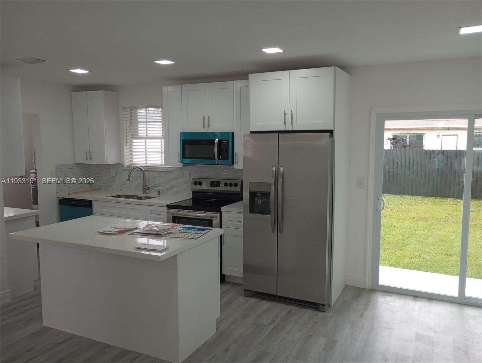 TUXEDO PARK - Residential