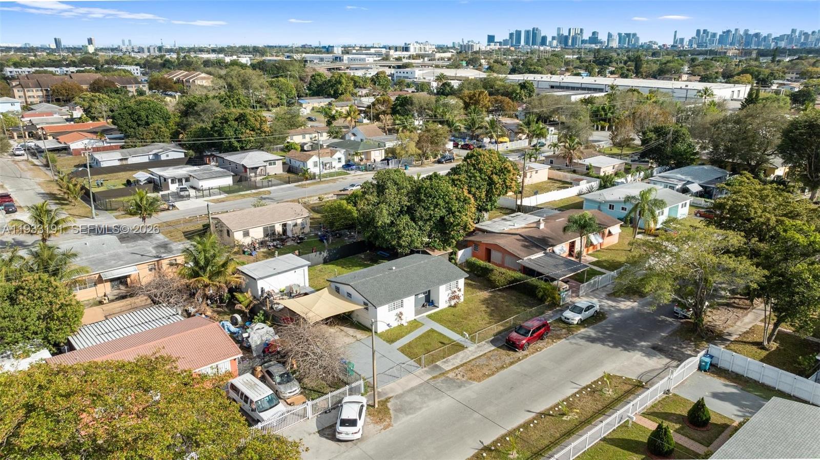 TUXEDO PARK - Residential