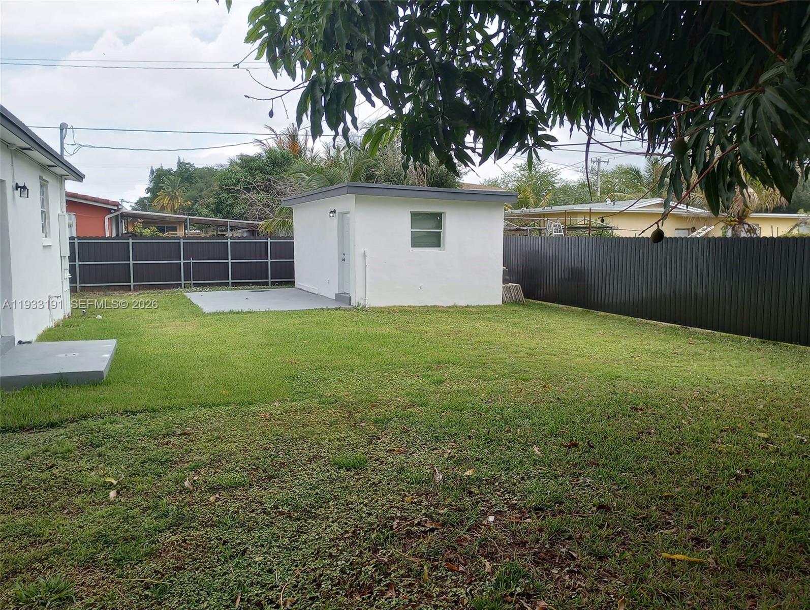 TUXEDO PARK - Residential