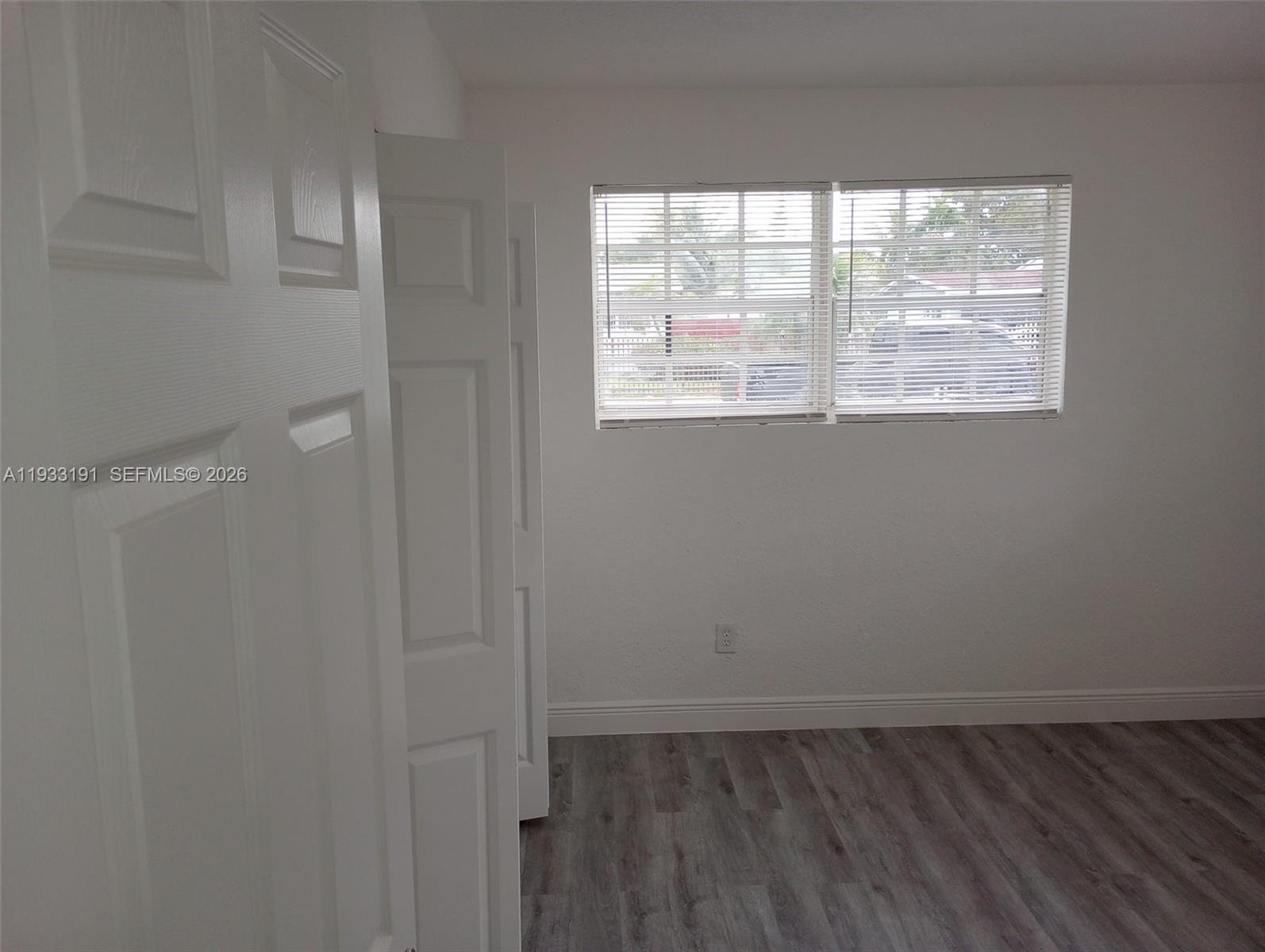 TUXEDO PARK - Residential