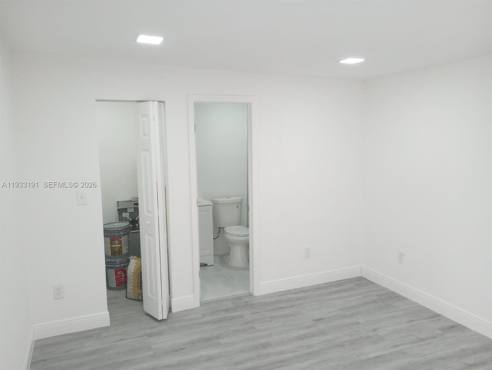 TUXEDO PARK - Residential