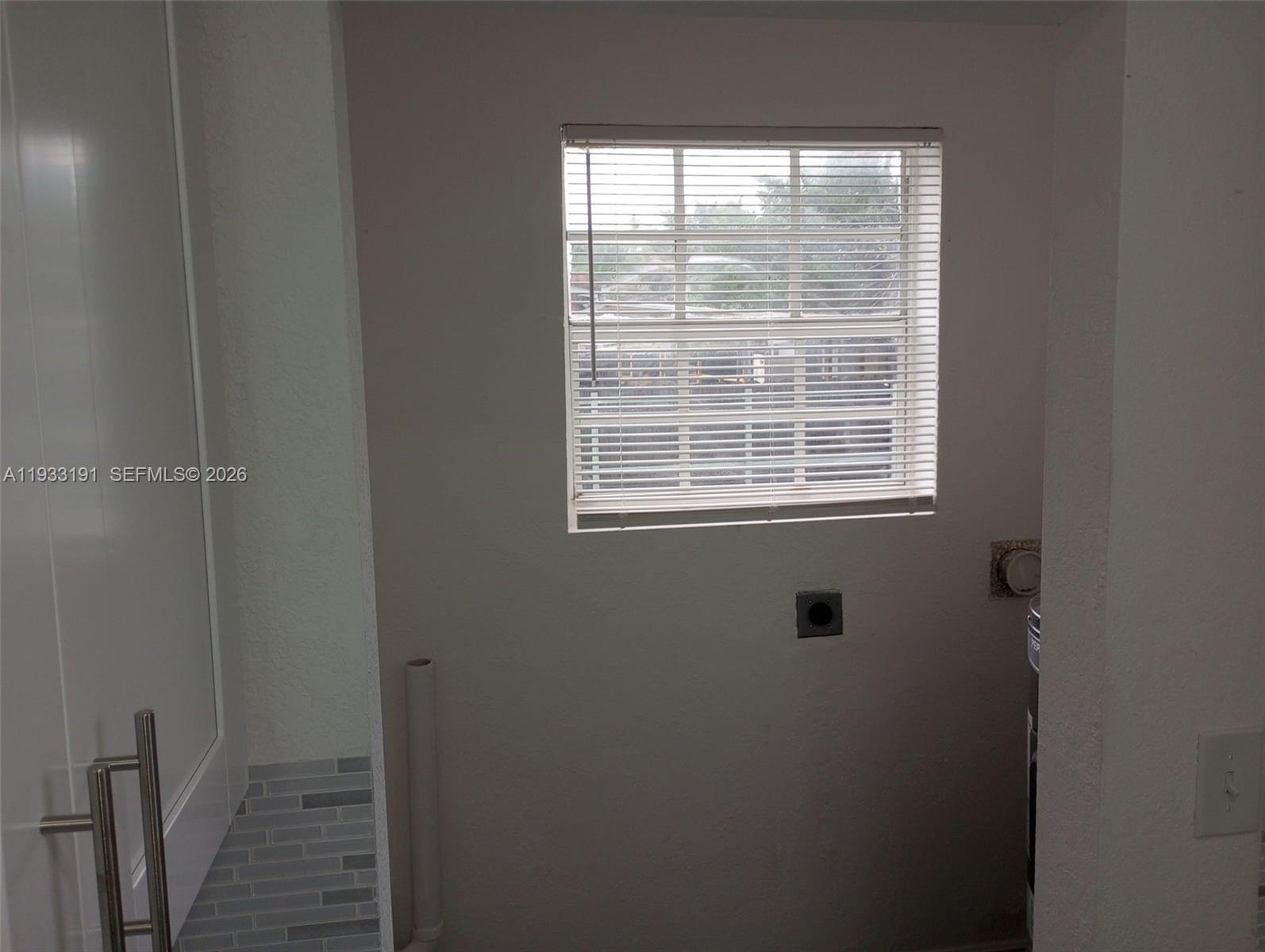 TUXEDO PARK - Residential