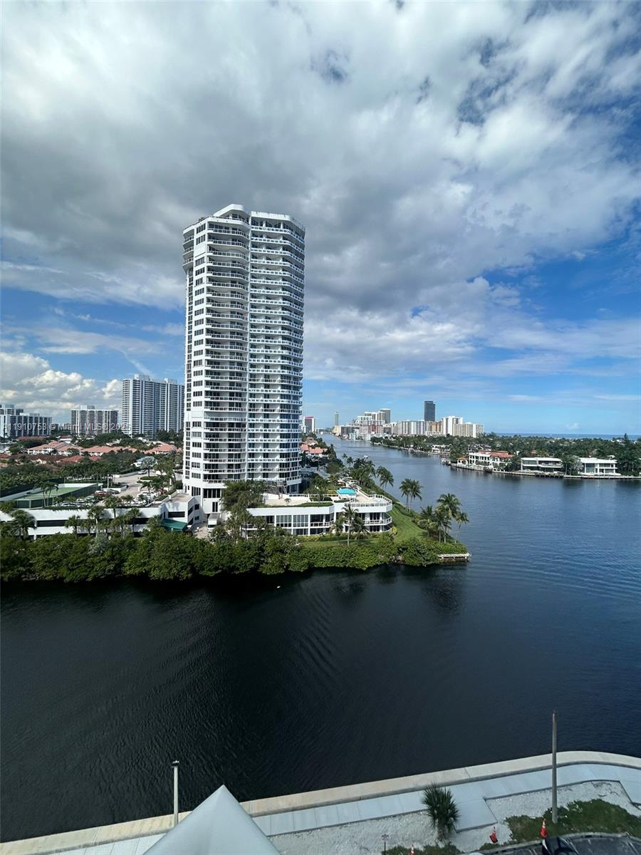 WATERVIEW CONDO - Residential